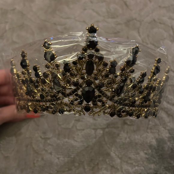 Accessories - NEW Black and Gold Rhinestone Tiara